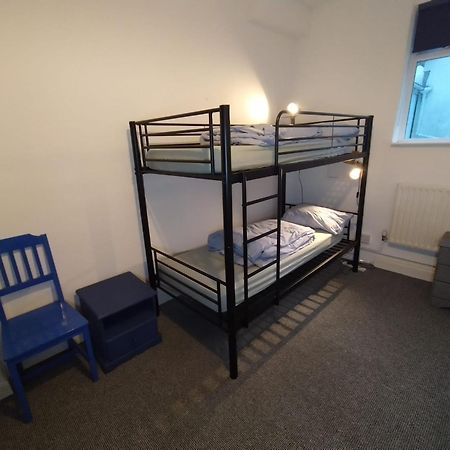 Ocean Backpackers Self-Catering Hostel Ilfracombe Exterior foto