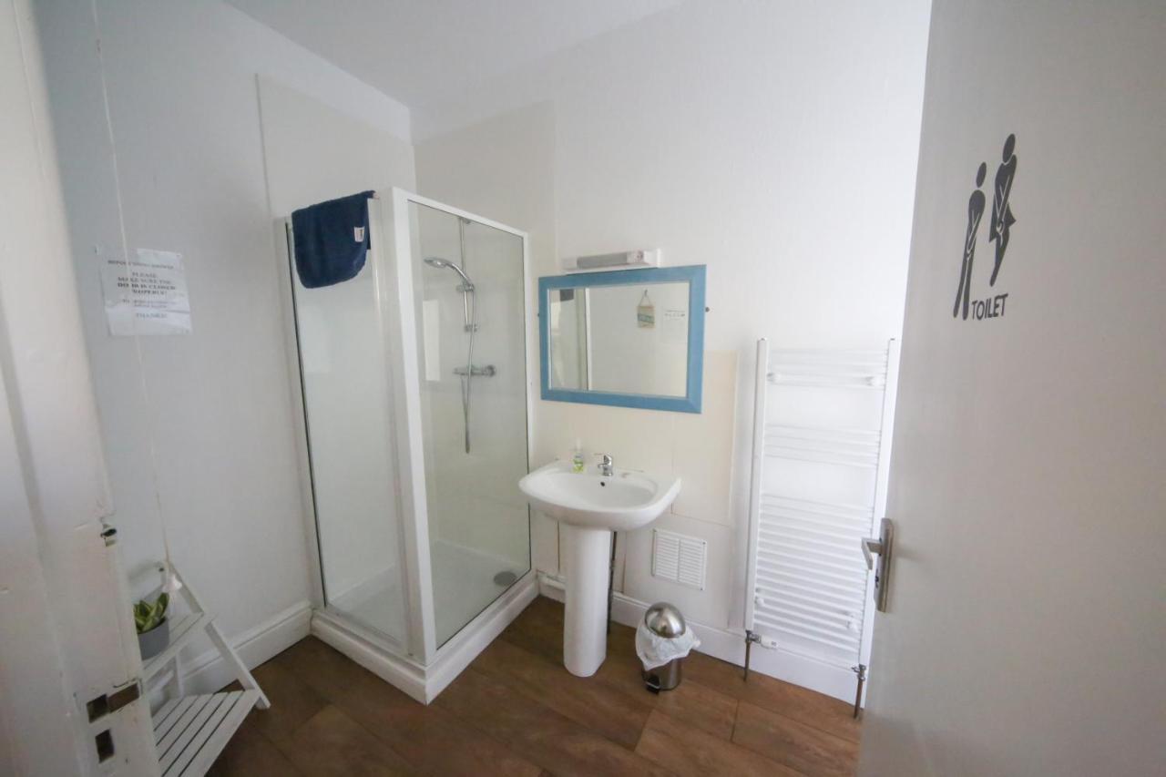 Ocean Backpackers Self-Catering Hostel Ilfracombe Exterior foto